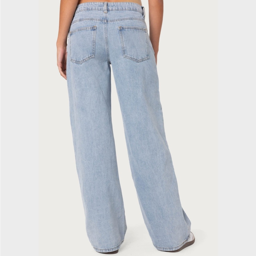 Edikted Raelynn Washed Low Rise Jean - Picture 4 of 10